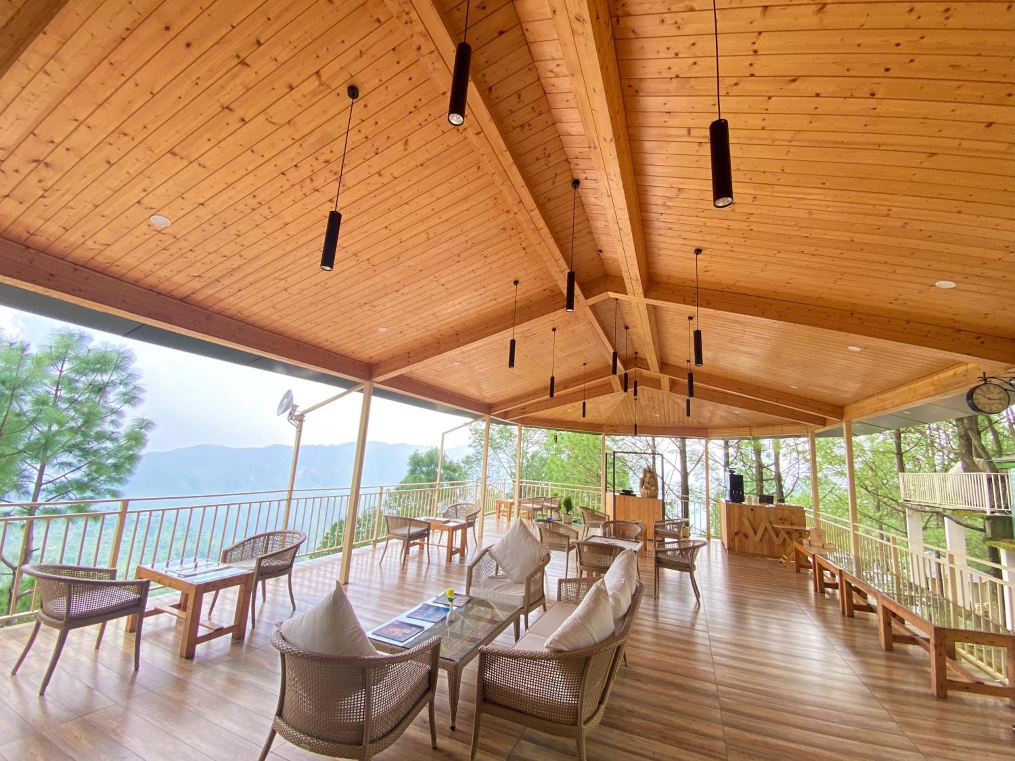The Woods Retreat Hotel ลันส์โดว์นี ภายนอก รูปภาพ