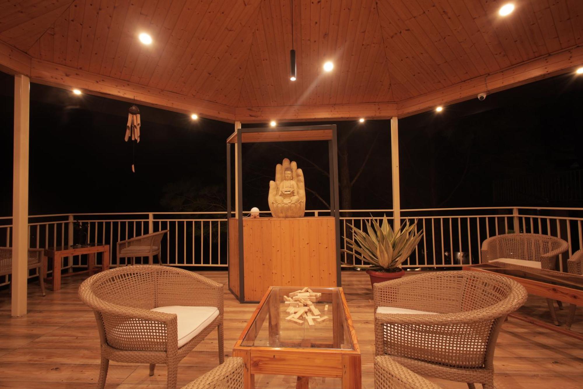 The Woods Retreat Hotel ลันส์โดว์นี ภายนอก รูปภาพ