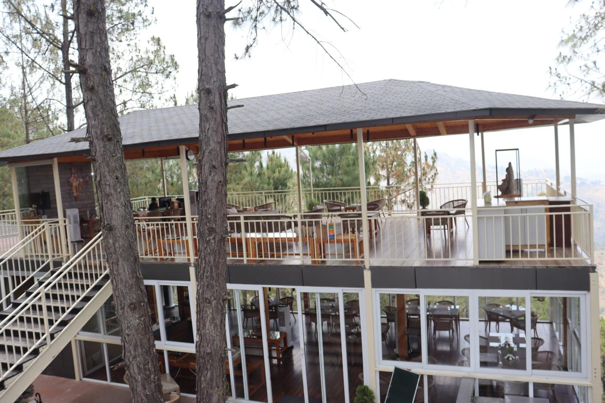 The Woods Retreat Hotel ลันส์โดว์นี ภายนอก รูปภาพ
