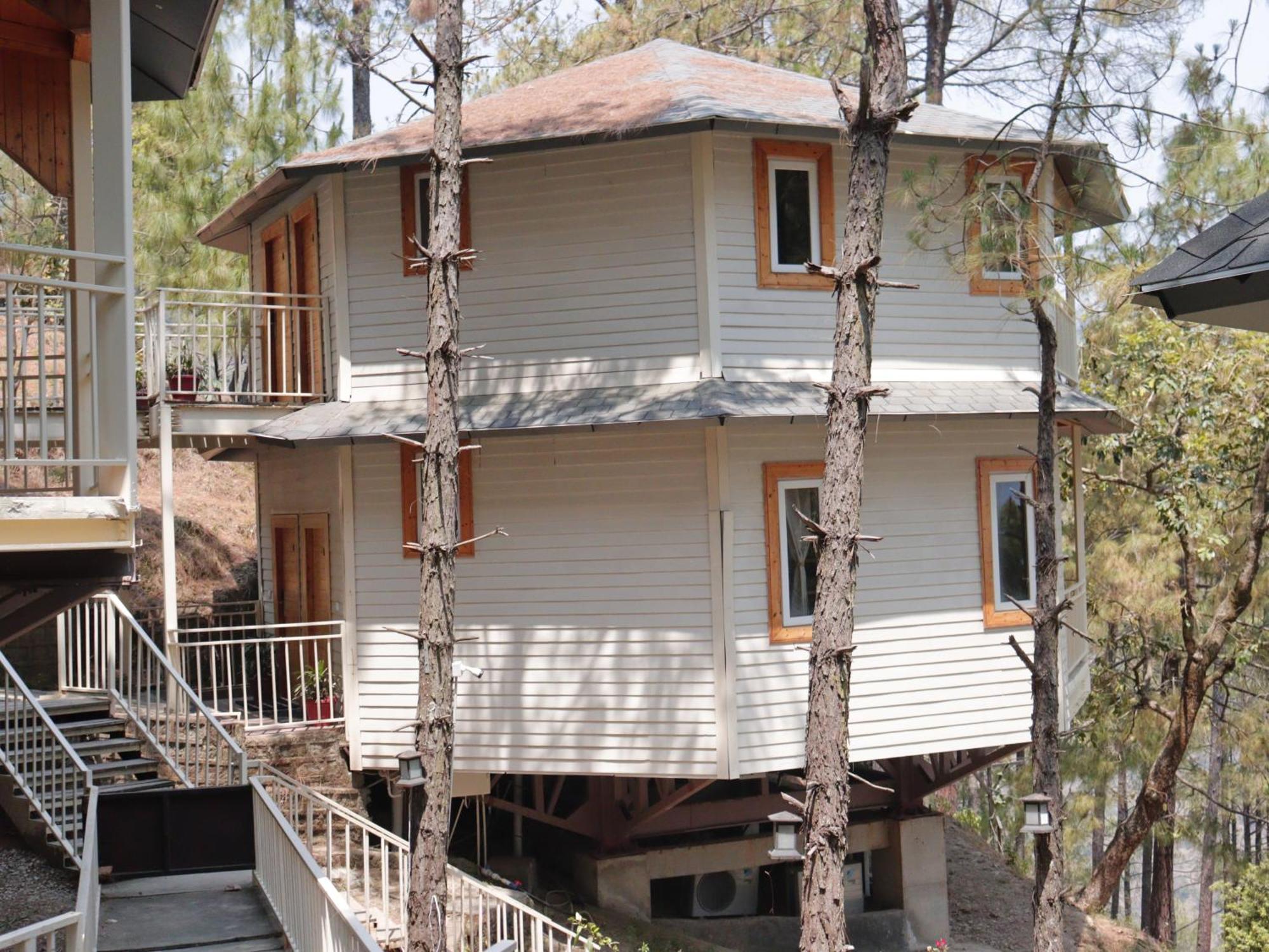 The Woods Retreat Hotel ลันส์โดว์นี ภายนอก รูปภาพ