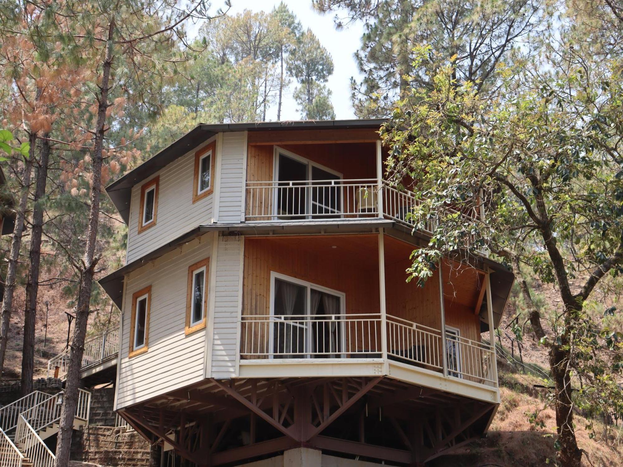 The Woods Retreat Hotel ลันส์โดว์นี ภายนอก รูปภาพ