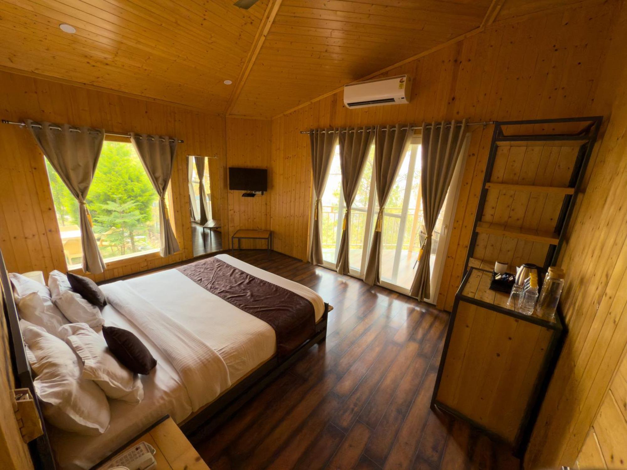 The Woods Retreat Hotel ลันส์โดว์นี ภายนอก รูปภาพ