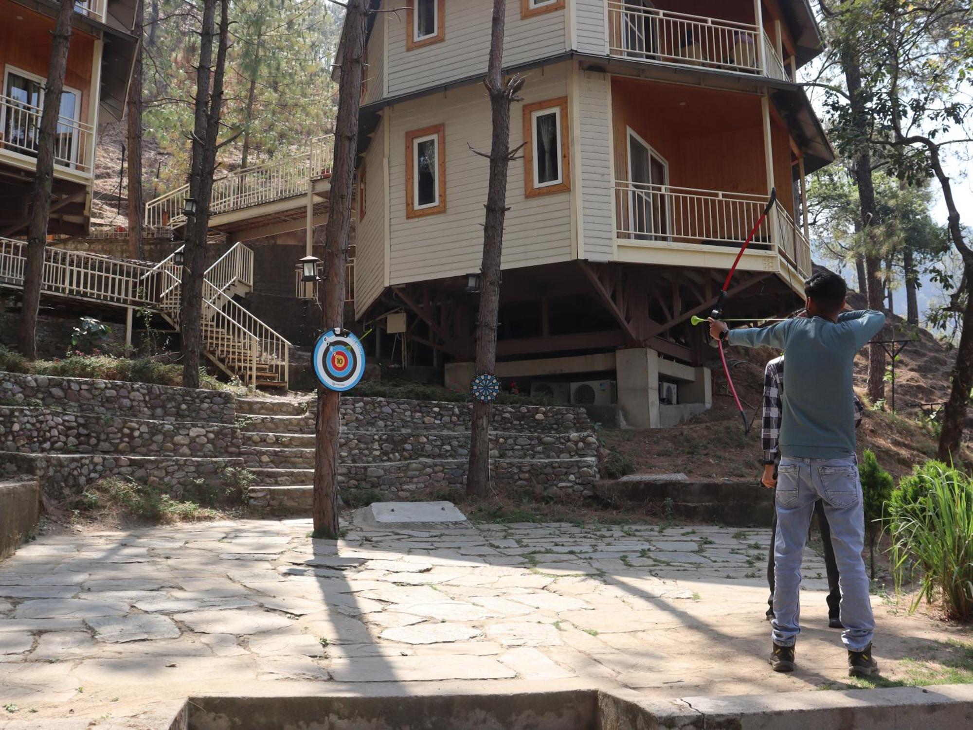 The Woods Retreat Hotel ลันส์โดว์นี ภายนอก รูปภาพ